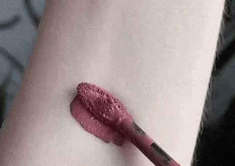 Komplet od 12 tečni karmini Glam Lips 💋